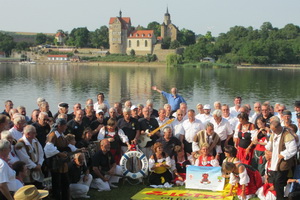 Shanty-Chor Berlin - Juli 2013 - Festival der Seeteufel Halle - Gruppenfoto mit allen Chören