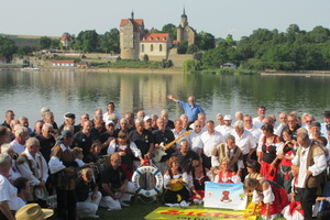 Shanty-Chor Berlin - Juli 2013 - Festival der Seeteufel Halle - Gruppenfoto mit allen Chören