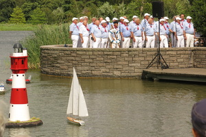 Shanty-Chor Berlin - August 2021 - Modellbootbörse im Britzer Garten