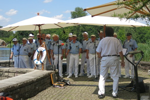 Shanty-Chor Berlin - Juli 2025 - Modellboottreffen im Britzer Garten