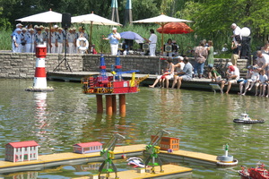 Shanty-Chor Berlin - Juli 2025 - Modellboottreffen im Britzer Garten